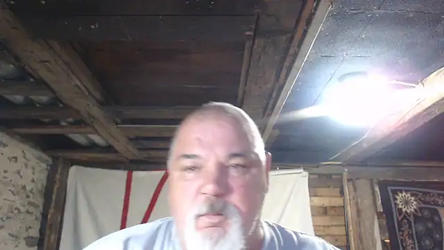 Newfiesausage1972 online show from July 2026 10:07:01 AM