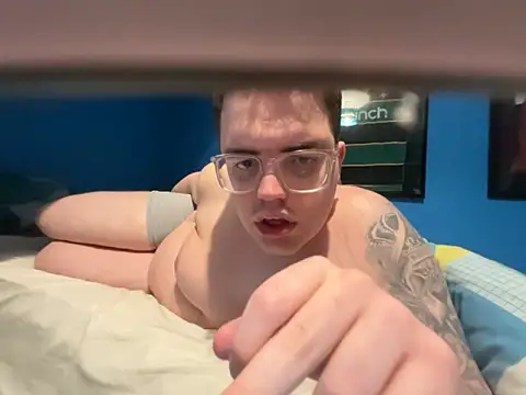 Snapshot of TomMusgrove chatting on April 2026 01:30:01 AM TomMusgrove online show from April 2026 01:30:01 AM