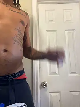 1BeautyN1Beast online show from December 2024 05:53:02 PM