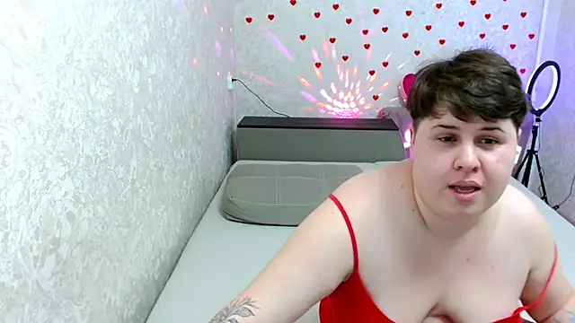 BeckyAndHellen online show from February 2025 01:50:01 PM