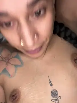 Snapshot of Shuggabutt chatting on January 2025 09:26:01 AM Shuggabutt online show from January 2025 09:26:01 AM