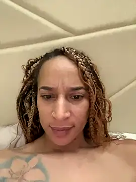 Snapshot of Shuggabutt chatting on September 2025 04:23:02 PM Shuggabutt online show from September 2025 04:23:02 PM