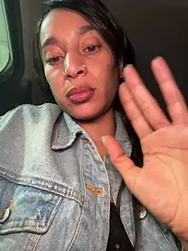 Shuggabutt online show from May 2026 08:01:01 AM