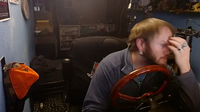 long thinmint86 online show from February 2025 01:07:01 PM