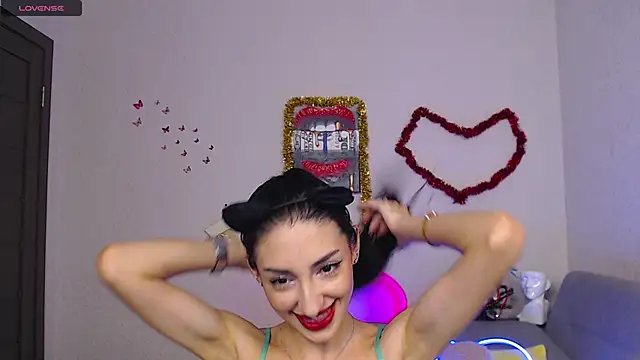 Snapshot of Lina_Robbins chatting on January 2025 04:22:02 AM Lina Robbins online show from January 2025 04:22:02 AM