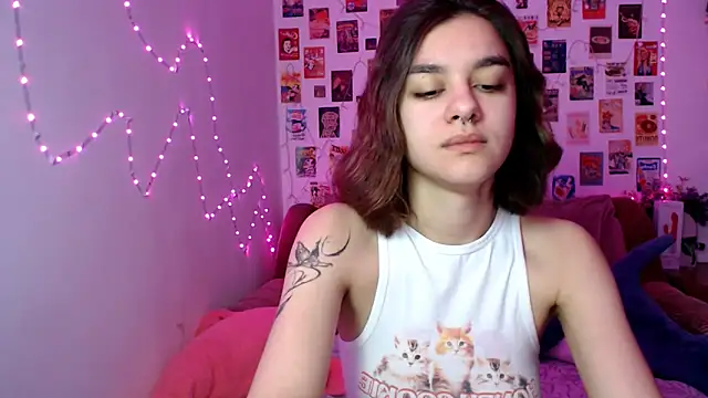 Snapshot of Celine_Dionn chatting on December 2024 07:27:01 AM Celine Dionn online show from December 2024 07:27:01 AM