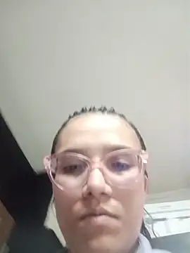 Snapshot of Yaumiko chatting on November 2025 08:30:01 PM Yaumiko online show from November 2025 08:30:01 PM