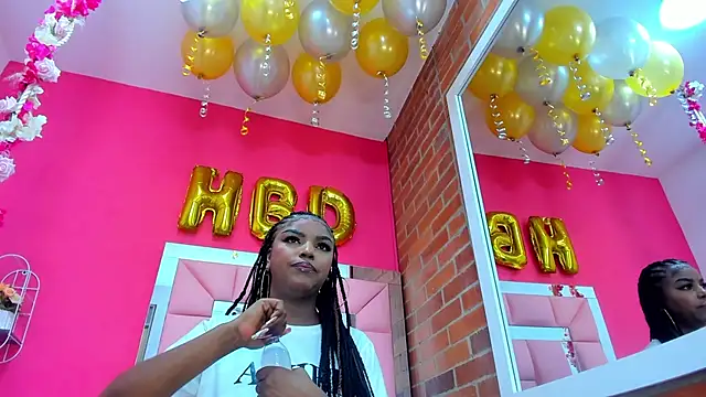 malu horny 69 online show from December 2024 03:00:02 PM