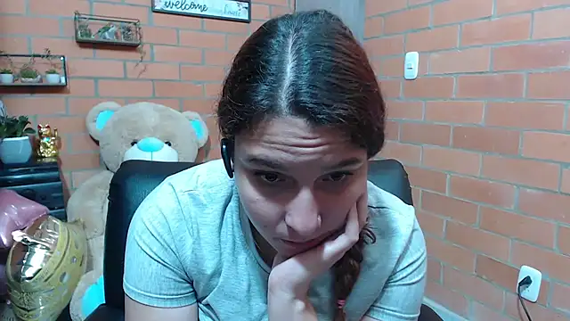 alexia 87 online show from November 2025 10:20:02 PM