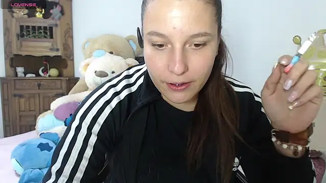 Snapshot of alexia_87 chatting on March 2026 02:27:02 AM alexia 87 online show from March 2026 02:27:02 AM