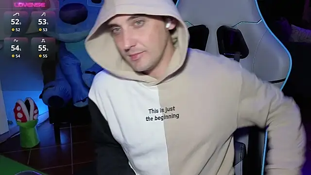 Gil gamesh90 online show from October 2025 07:47:01 PM