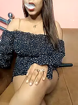 Snapshot of Divya_girl chatting on January 2025 06:49:01 PM Divya girl online show from January 2025 06:49:01 PM