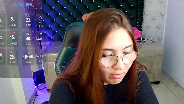 Snapshot of conniejames_m chatting on June 2026 02:33:01 PM conniejames m online show from June 2026 02:33:01 PM