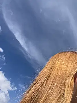 Snapshot of melody-dy chatting on September 2025 07:47:01 PM melody-dy online show from September 2025 07:47:01 PM