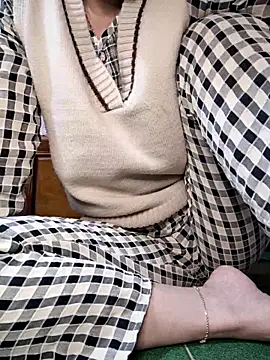 Mie610 online show from November 2025 12:57:02 AM