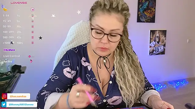 misskaassandraa online show from February 2025 01:46:01 PM