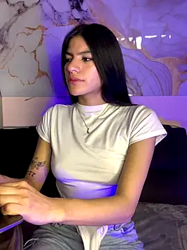 liss hot  online show from November 2025 10:09:02 PM