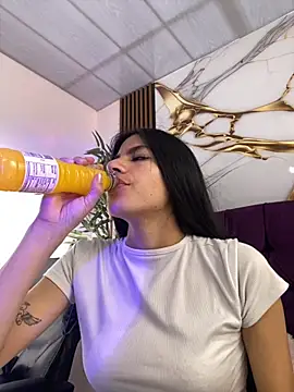 liss hot  online show from November 2025 08:22:01 PM