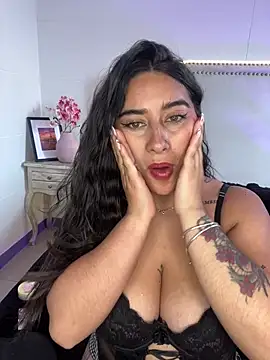 Snapshot of serenna_se chatting on March 2026 08:25:02 PM serenna se online show from March 2026 08:25:02 PM