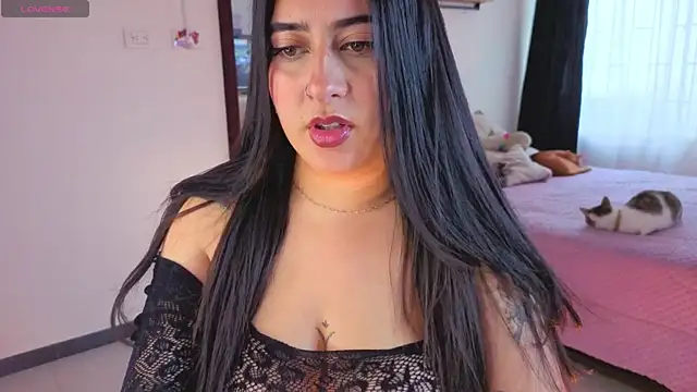 Snapshot of serenna_se chatting on May 2026 08:38:02 PM serenna se online show from May 2026 08:38:02 PM