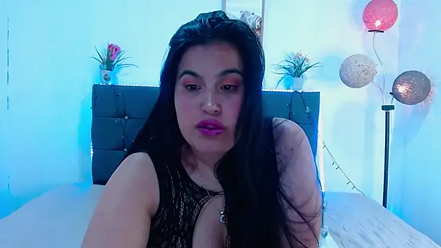 Snapshot of mia_xx1 chatting on March 2026 05:00:01 AM mia xx1 online show from March 2026 05:00:01 AM