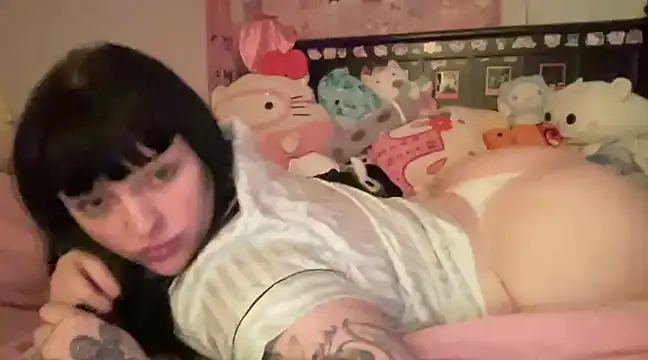 Snapshot of FaeKelly chatting on February 2025 06:25:02 AM FaeKelly online show from February 2025 06:25:02 AM