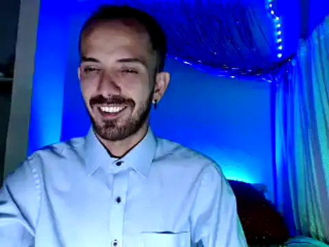 Tomas Tylor online show from December 2024 10:38:02 PM