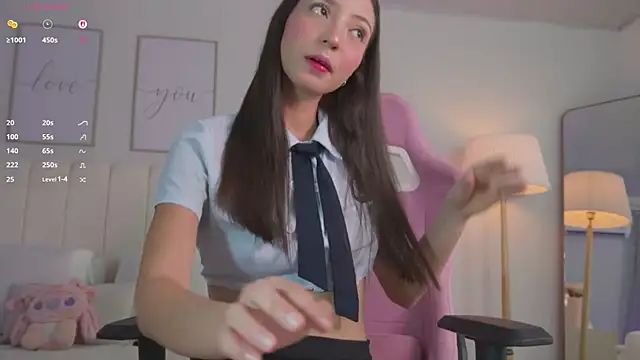 Cristall Bunny online show from March 2026 12:00:02 AM