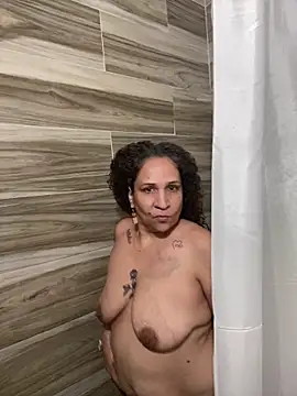 Snapshot of ladycreamypr2 chatting on February 2026 10:24:02 PM ladycreamypr2 online show from February 2026 10:24:02 PM