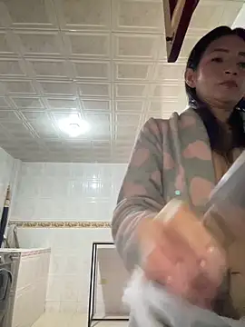 Yulia sx online show from September 2025 06:19:02 PM