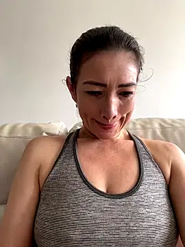 Yulia sx online show from October 2025 04:53:02 PM