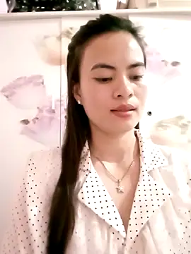 NgocQuyen2K online show from March 2025 08:04:02 AM