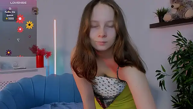 Snapshot of Ketrin_n_ chatting on February 2025 06:24:01 AM Ketrin n  online show from February 2025 06:24:01 AM
