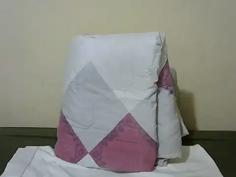 wetberrry online show from October 2025 05:58:02 PM