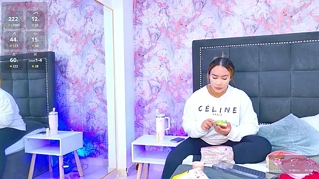 Sara Desire online show from September 2025 12:19:01 PM