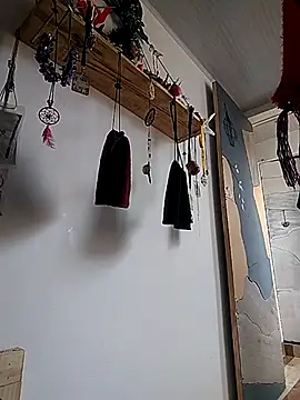 rebekka simpson online show from March 2025 02:01:02 PM