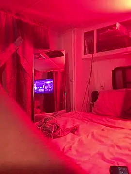 allissonw13 online show from February 2025 11:38:02 AM