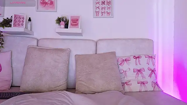 Malka Burning online show from February 2026 06:04:01 PM