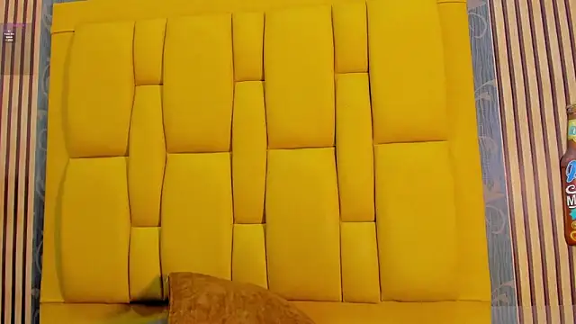 Snapshot of kriixtybrown chatting on March 2026 01:33:02 AM kriixtybrown online show from March 2026 01:33:02 AM