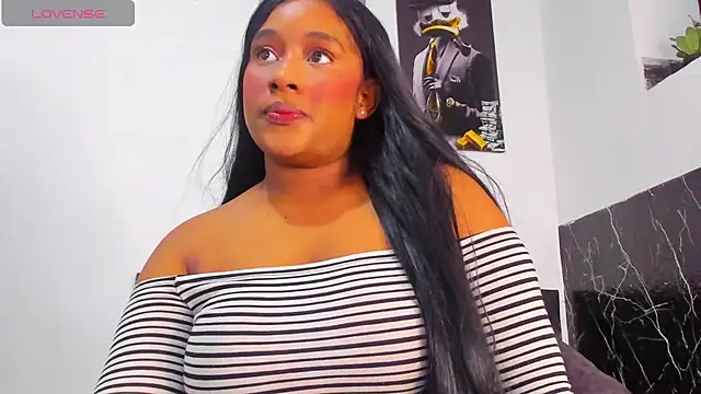 Snapshot of kriixtybrown chatting on April 2026 07:30:02 PM kriixtybrown online show from April 2026 07:30:02 PM