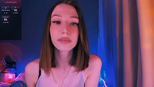 ellaamber online show from December 2025 11:46:01 PM