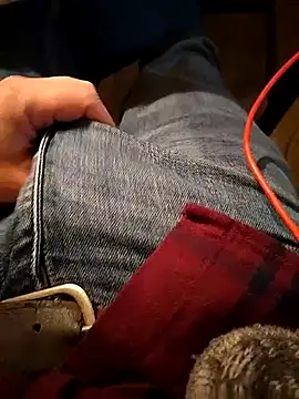 A man in public online show from February 2026 12:49:01 PM