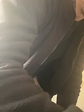 iltoscano95 online show from February 2026 12:12:01 PM