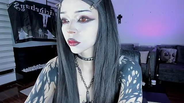 Snapshot of SophieHill_gh chatting on April 2026 07:14:01 AM SophieHill gh online show from April 2026 07:14:01 AM