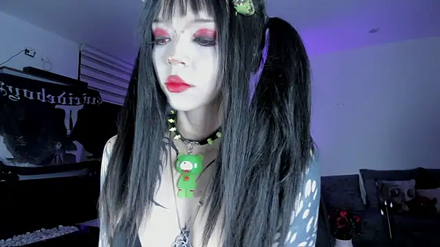 Snapshot of SophieHill_gh chatting on July 2026 02:04:01 AM SophieHill gh online show from July 2026 02:04:01 AM