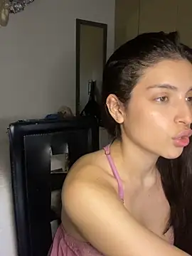 dakota le online show from December 2024 11:39:01 PM