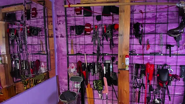 alexia aitanaa  online show from October 2025 02:13:01 AM