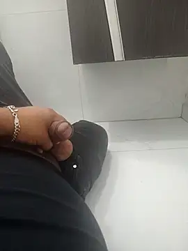 Snapshot of Frutales1402 chatting on March 2026 02:50:02 AM Frutales1402 online show from March 2026 02:50:02 AM