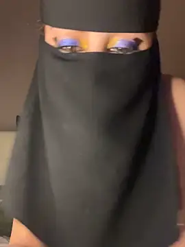 Snapshot of Jumanaa chatting on April 2026 09:15:02 PM Jumanaa online show from April 2026 09:15:02 PM