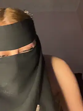 Snapshot of Jumanaa chatting on April 2026 09:30:01 PM Jumanaa online show from April 2026 09:30:01 PM